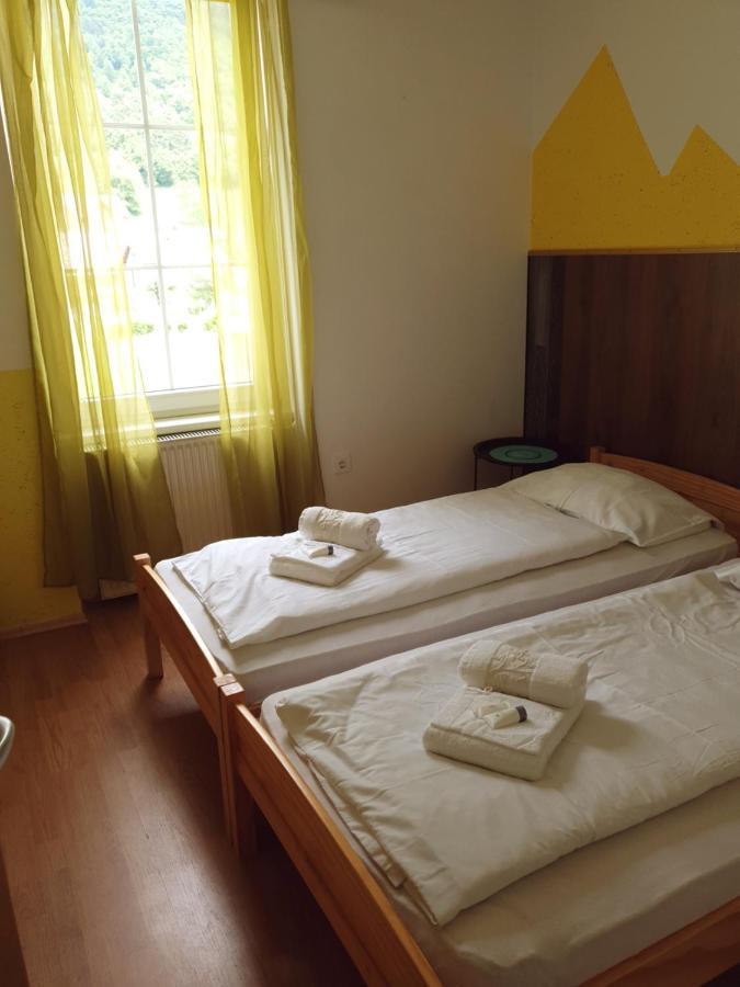 Guesthouse Osvald Zirovnica Extérieur photo